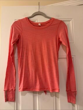 Lululemon Beat The Heat Pink Long Sleeve Top with tie back Sz 2